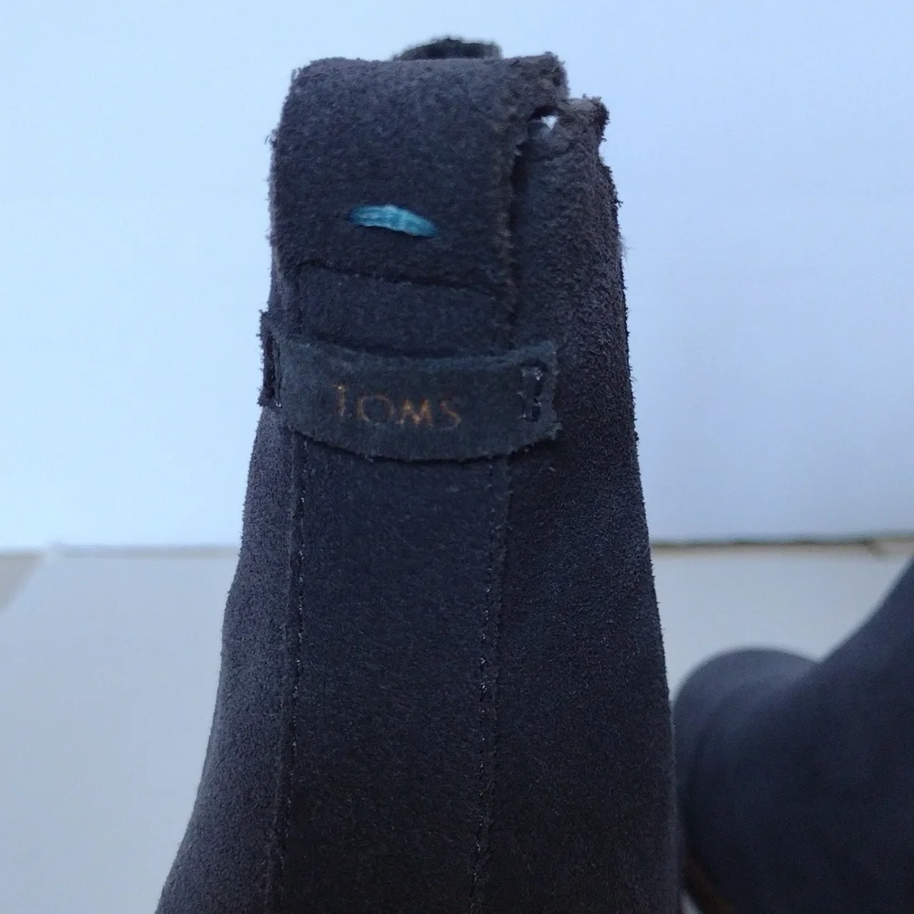 Toms Charcoal Suede Ankle Booties 8.5